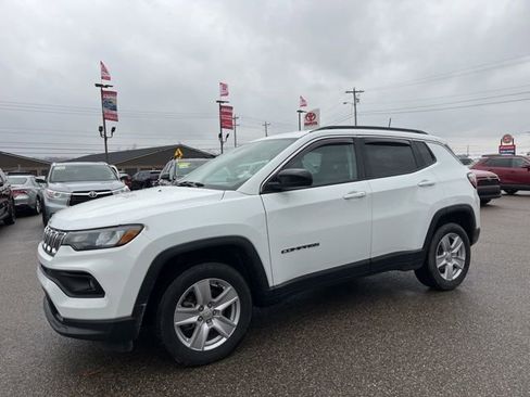 Used 2022 Jeep Compass Latitude image 7