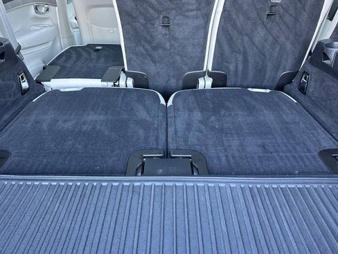 Used 2023 Volvo XC90 T8 Core image 18