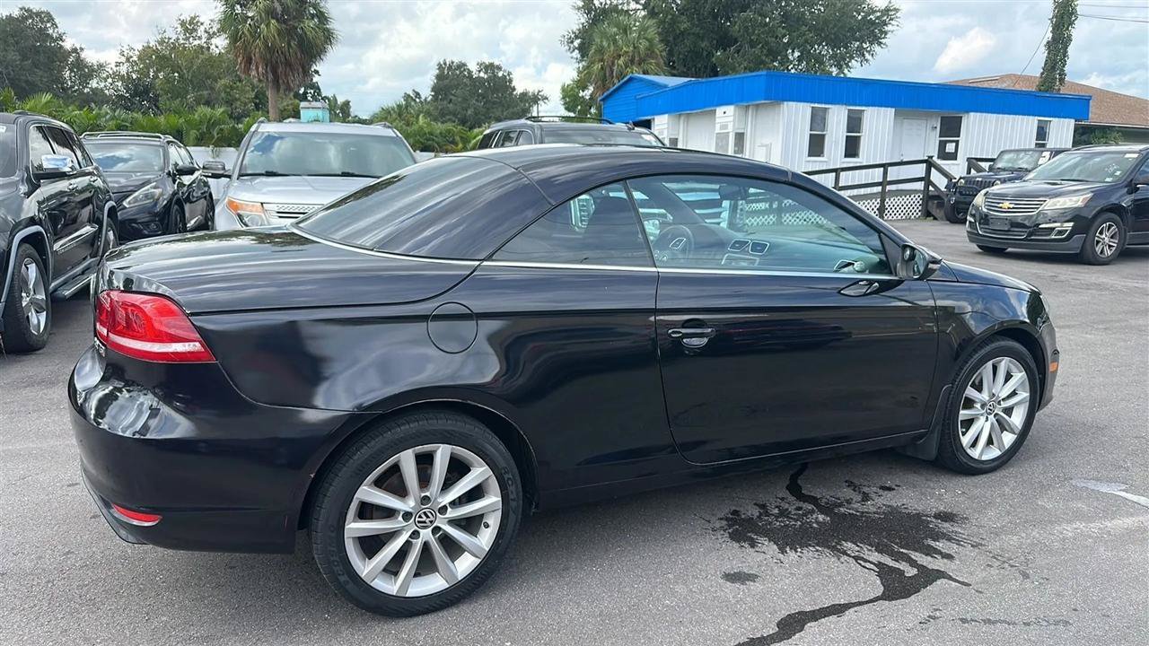 Used 2015 Volkswagen Eos Komfort FWD image 34