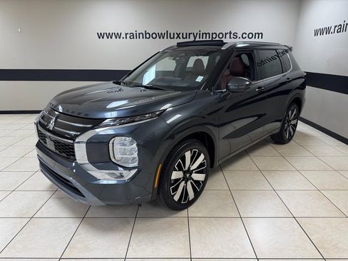 New 2026 Mitsubishi Outlander SEL image 3