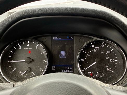 Used 2020 Nissan Rogue SV image 21