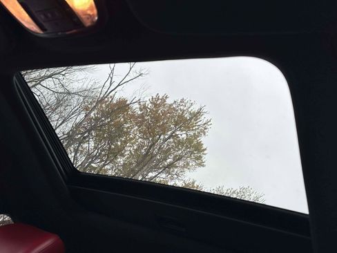 Used 2020 Dodge Durango R/T w/ Technology Group image 18