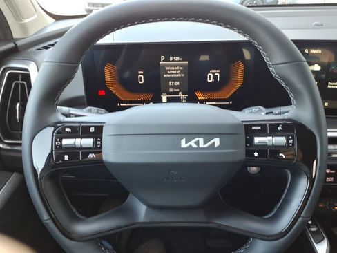 New 2026 Kia Sorento S FWD image 21