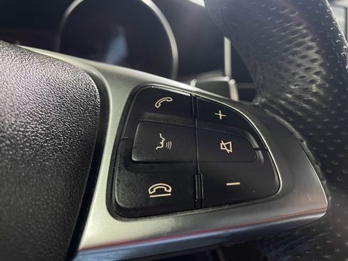 Used 2019 Mercedes-Benz GLC 300 4MATIC w/ AMG Line image 30