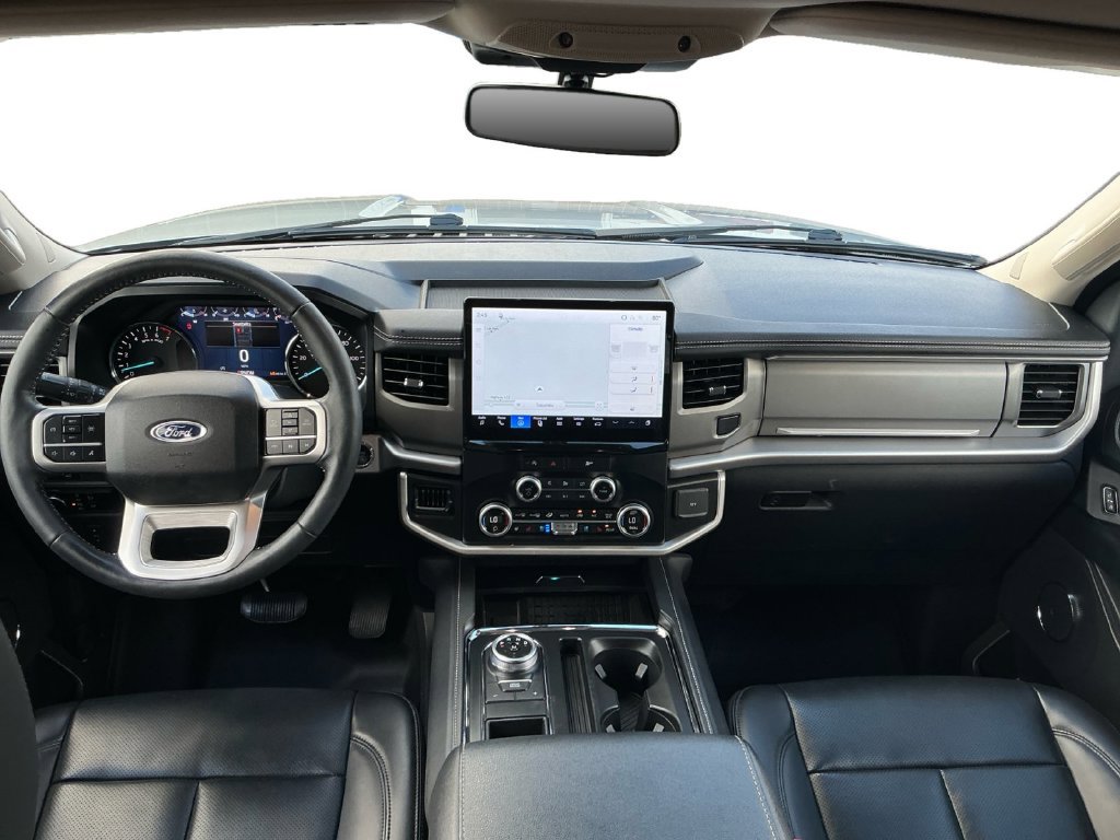 Certified 2024 Ford Expedition XLT RWD image 17