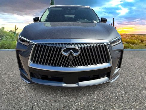 New 2026 INFINITI QX60 Luxe w/ Family Package image 9