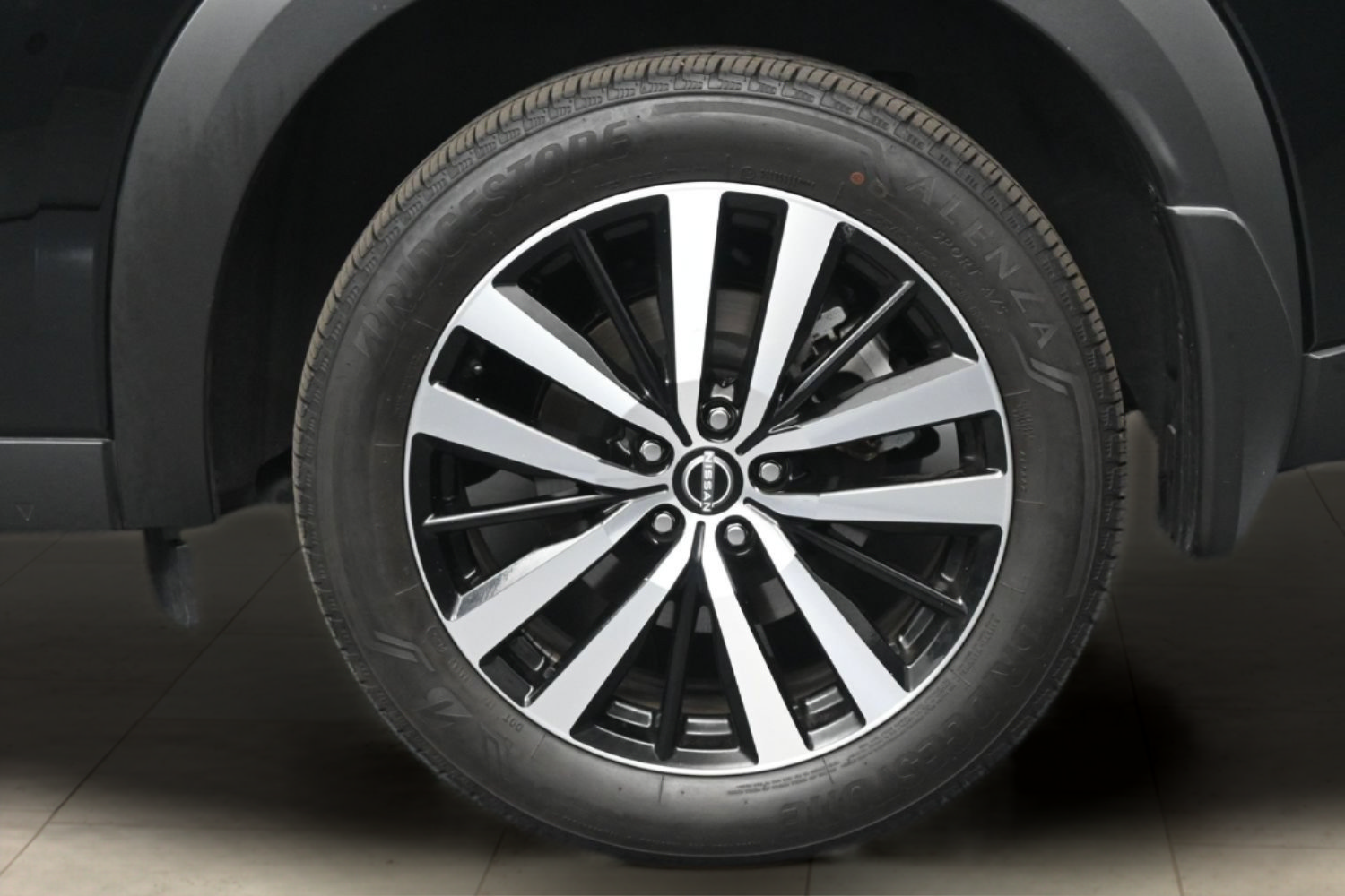 Certified 2025 Nissan Pathfinder Platinum w/ Cargo Package FWD image 24