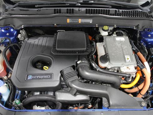 Certified 2018 Ford Fusion S image 19