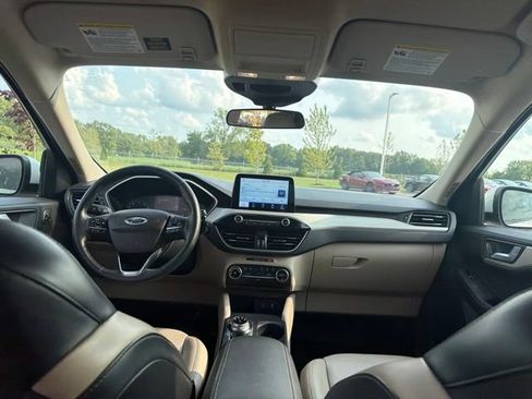 Used 2020 Ford Escape SEL FWD image 18