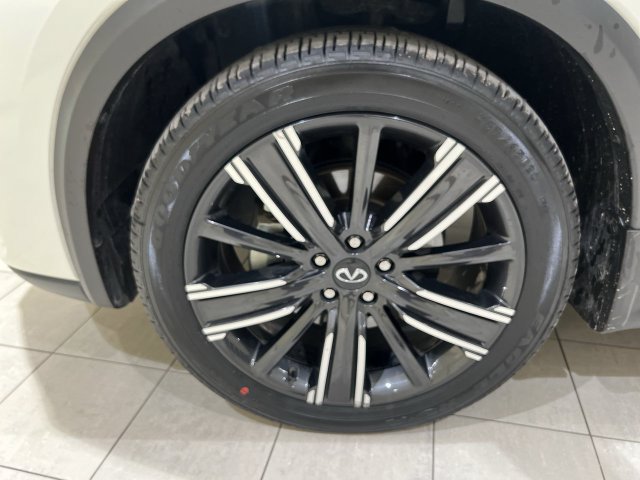 Used 2022 INFINITI QX50 Luxe w/ Appearance Package FWD image 29