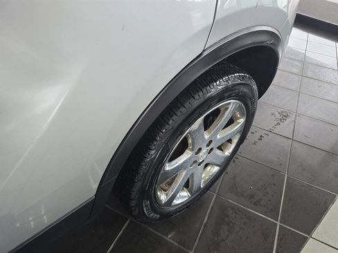 Used 2017 Buick Encore Essence w/ Experience Buick Package AWD/4WD image 28