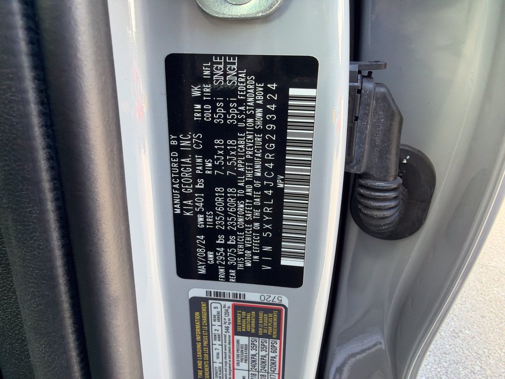 Used 2024 Kia Sorento S w/ Panoramic Sunroof Package FWD image 14