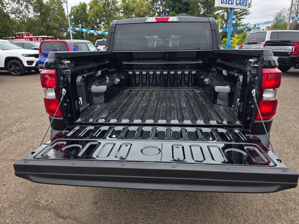 Used 2023 Ford Maverick XLT w/ Black Appearance Package FWD image 28