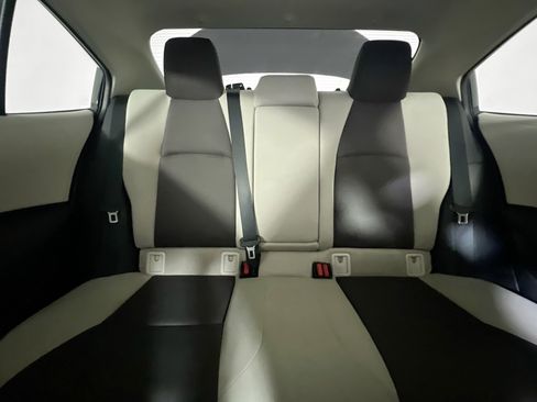 Used 2023 Toyota Corolla LE image 32