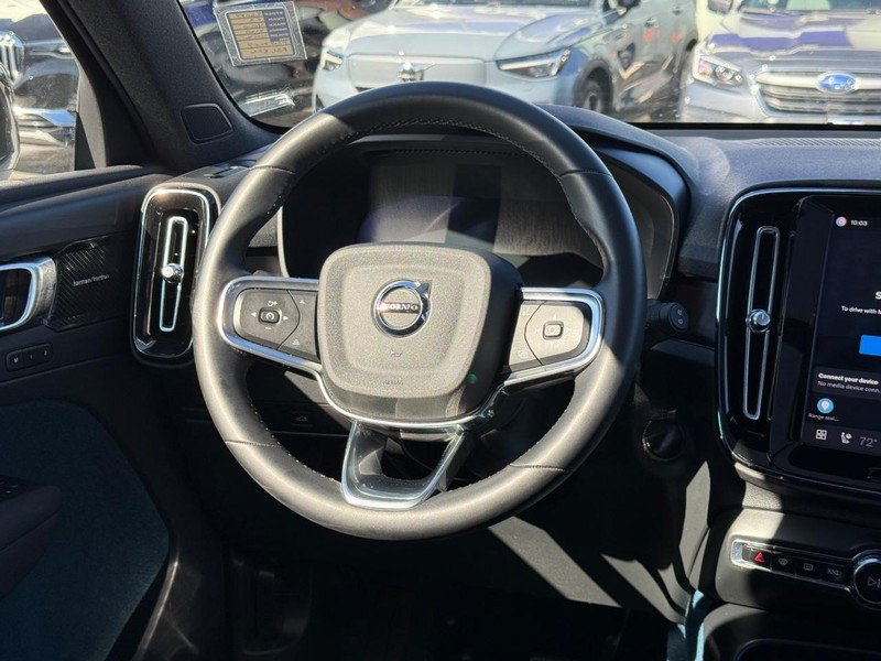 Used 2023 Volvo XC40 Recharge Ultimate w/ Protection Package Premier AWD/4WD image 13