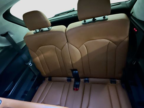 Used 2017 Audi Q7 3.0T Prestige w/ Prestige Package image 31