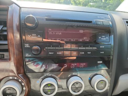 Used 2012 Toyota Sequoia SR5 w/ Premium Pkg RWD image 25