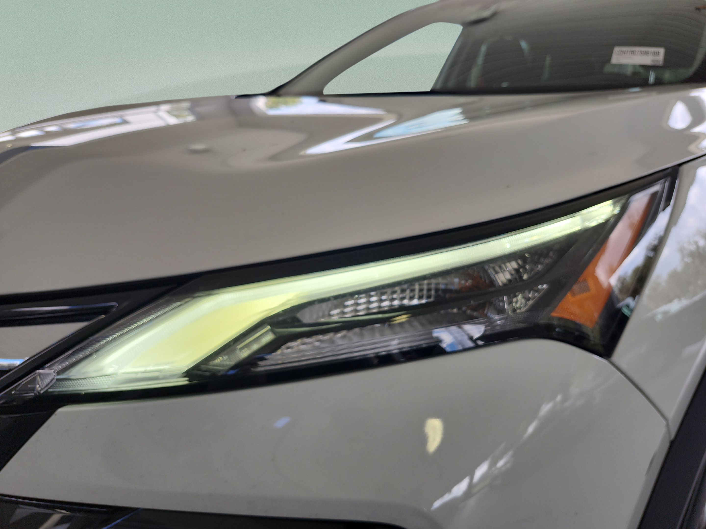 Used 2024 Nissan Rogue S FWD image 31