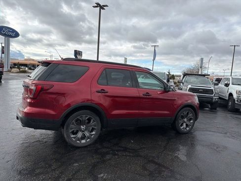 Used 2018 Ford Explorer Sport w/ Equipment Group 401A image 7