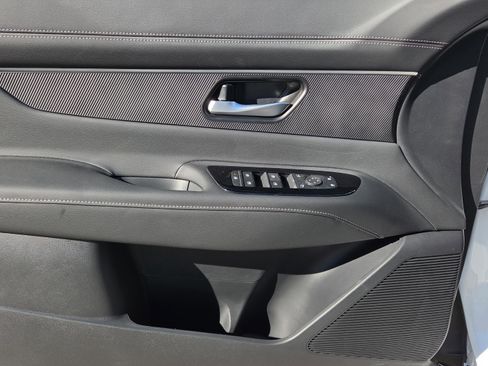 New 2026 Nissan Murano SV image 17