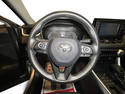 Used 2019 Toyota RAV4 XLE w/ Convenience Package AWD/4WD image 13