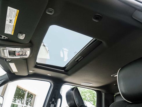 Used 2022 RAM 2500 Laramie w/ Night Edition AWD/4WD image 6