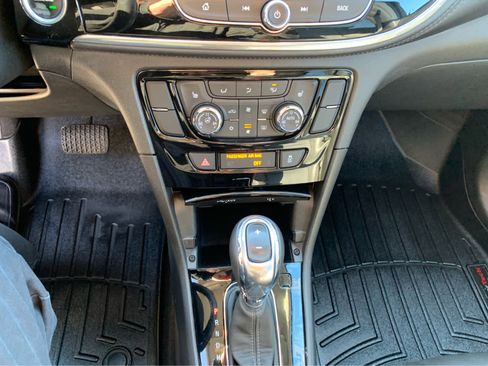 Used 2017 Buick Encore Essence image 19