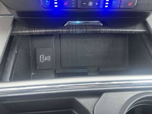 Used 2020 Ford F450 Lariat w/ Lariat Ultimate Package AWD/4WD image 33