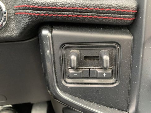 Used 2023 Ford Expedition Max Limited image 28