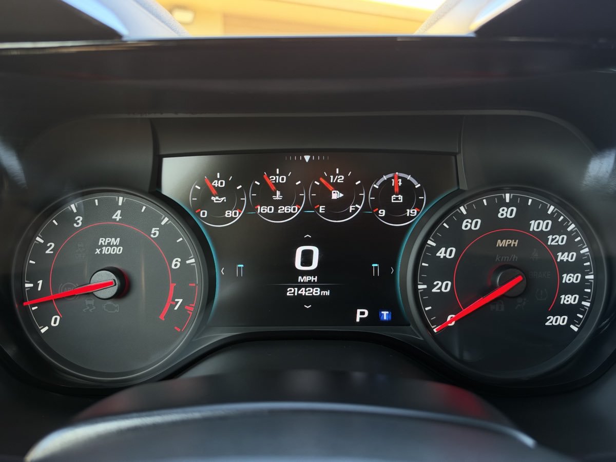 Used 2018 Chevrolet Camaro SS RWD image 11