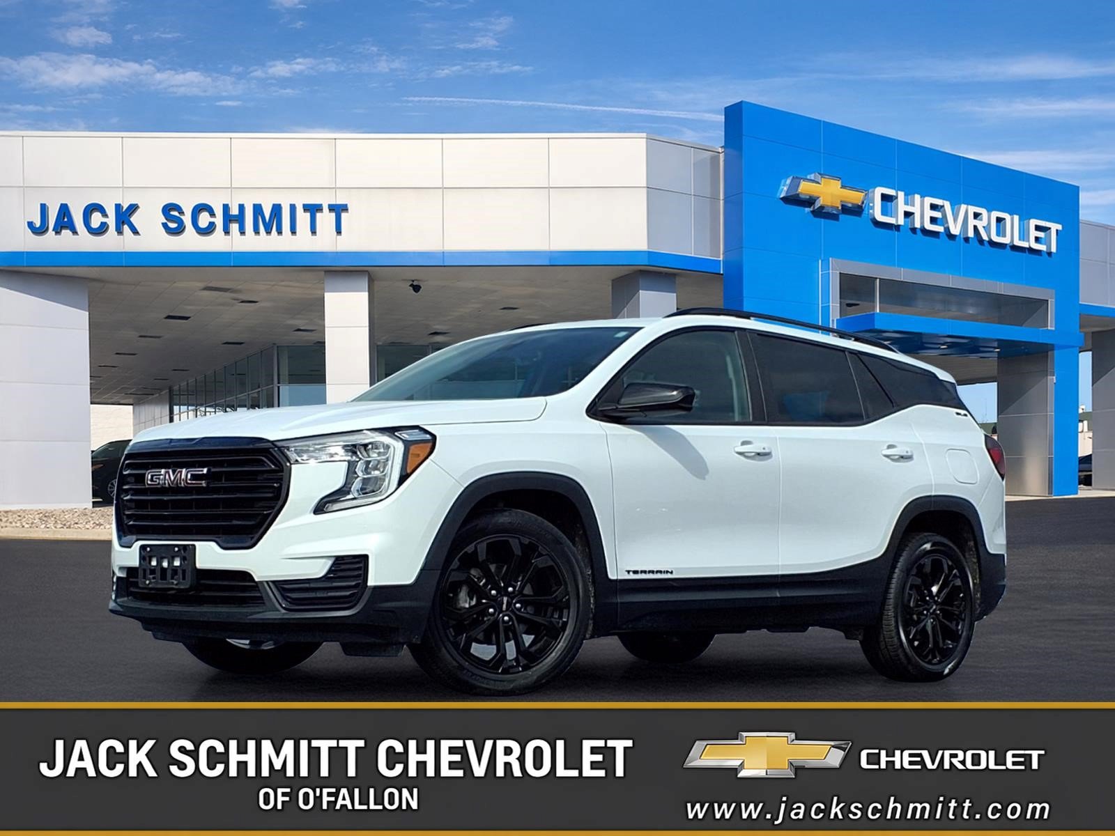 Used 2022 GMC Terrain SLE w/ Elevation Edition FWD image 1