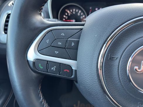 Used 2019 Jeep Compass Latitude image 22