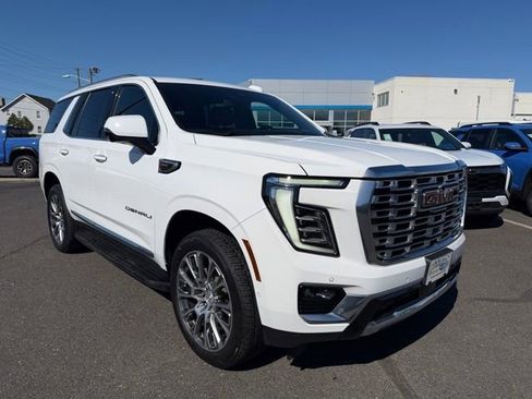 Used 2025 GMC Yukon Denali AWD/4WD image 1