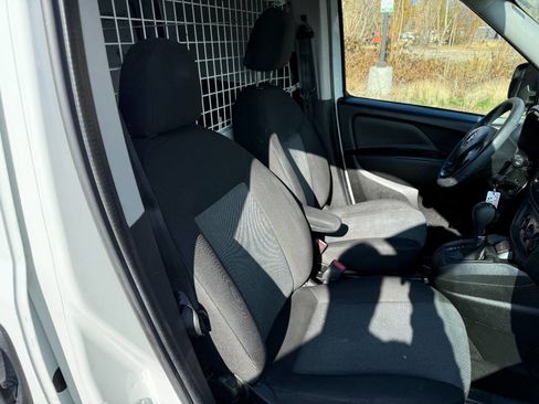 Used 2021 RAM ProMaster City Tradesman image 16