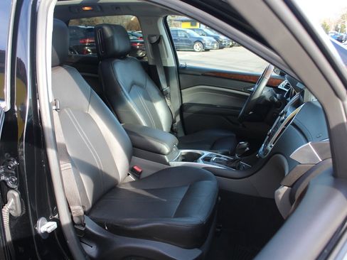 Used 2011 Cadillac SRX Luxury image 14