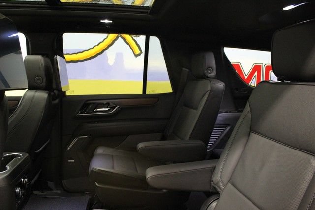 New 2026 GMC Yukon Denali w/ Advanced Technology Package AWD/4WD image 17