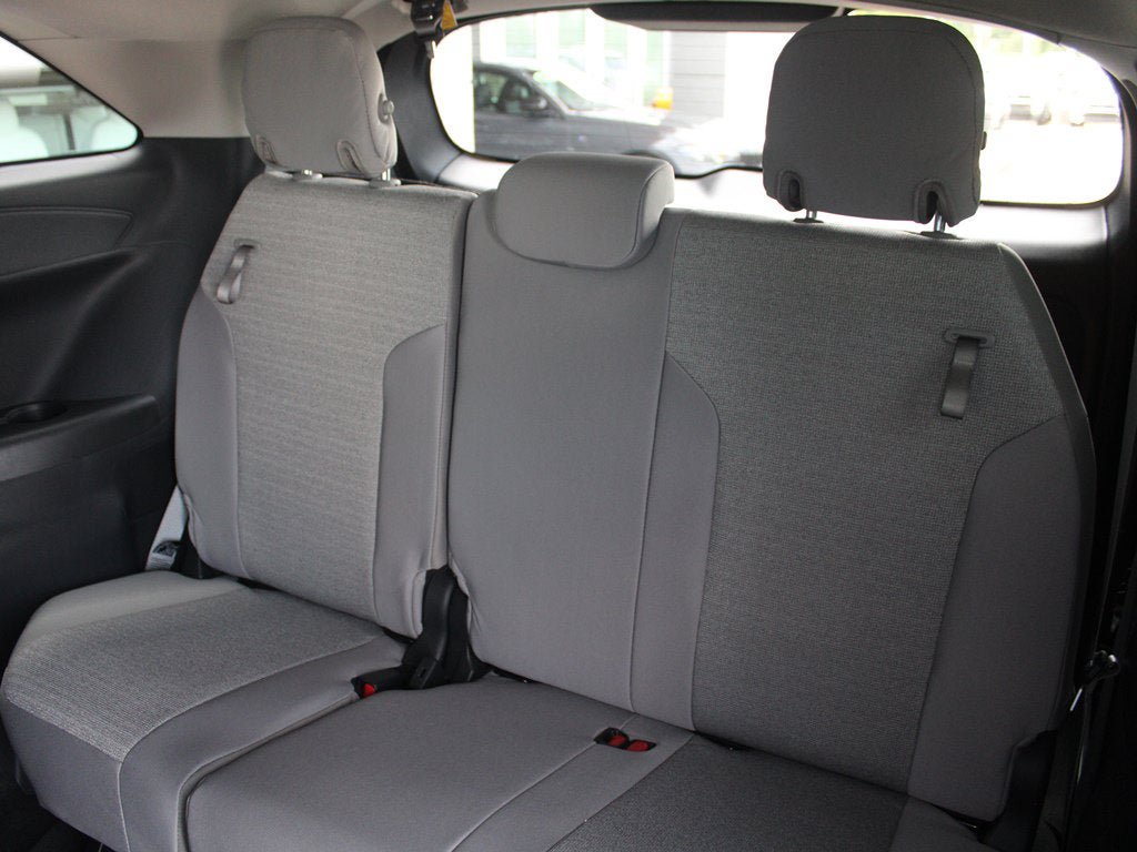 Certified 2026 Toyota Sienna LE FWD image 8