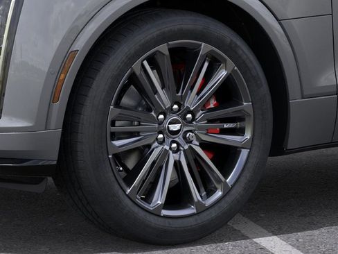 New 2026 Cadillac Lyriq V AWD/4WD image 9