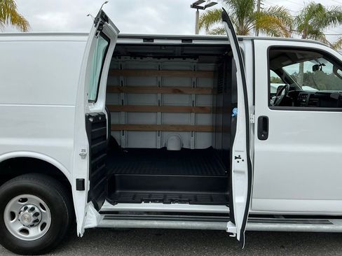 Used 2024 Chevrolet Express 2500 w/ Driver Convenience Package image 19