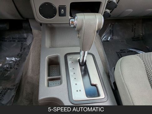 Used 2013 Nissan Frontier SV image 18