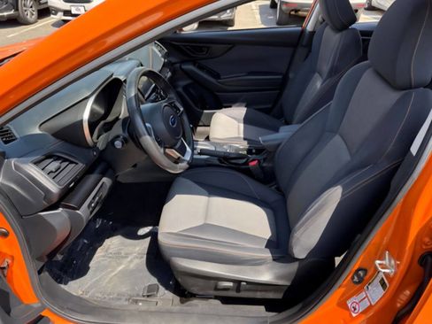 Used 2020 Subaru Crosstrek 2.0i Premium w/ Moonroof Package 2 image 3