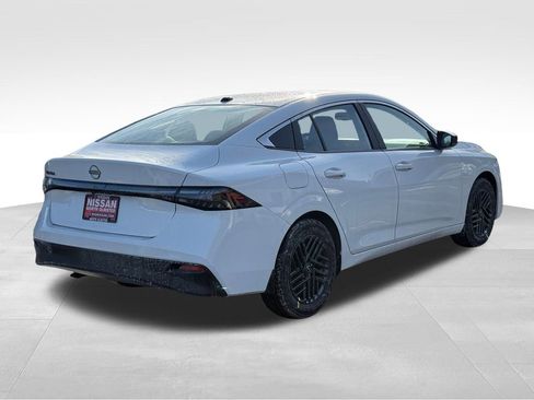 New 2026 Nissan Sentra SV w/ SV Convenience Package FWD image 3