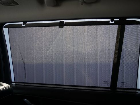 Used 2023 Jeep Grand Cherokee L Limited w/ Luxury Tech Group II image 38