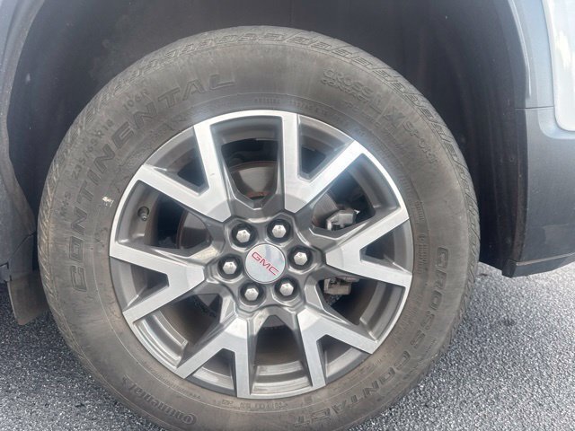 Used 2023 GMC Acadia SLE FWD image 10