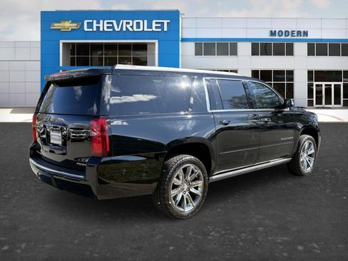 Used 2020 Chevrolet Suburban Premier image 5