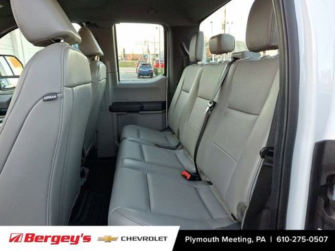 Used 2022 Ford F250 XL w/ Power Equipment Group image 12