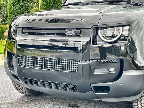 Used 2026 Land Rover Defender 110 S AWD/4WD image 9