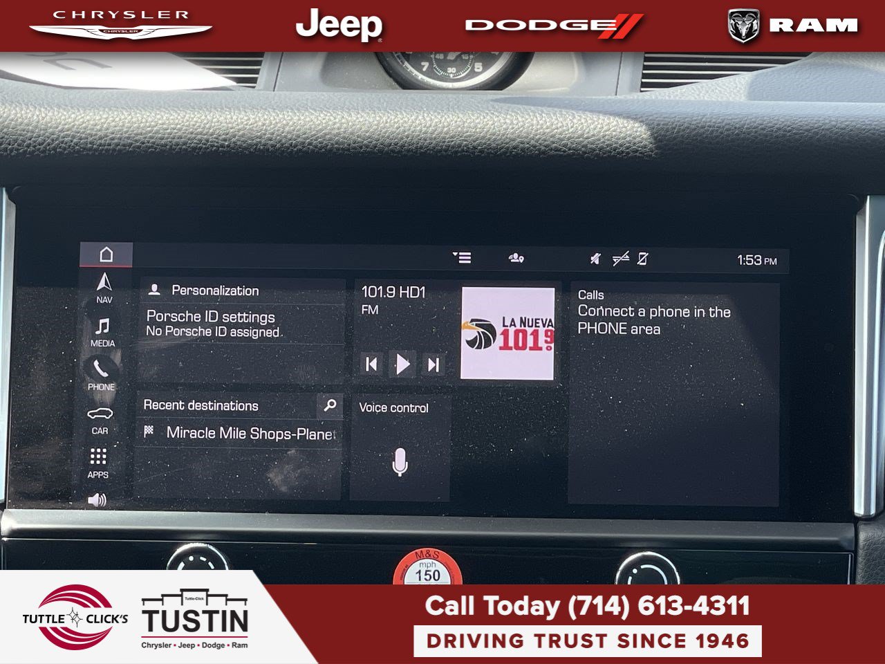 Used 2024 Porsche Macan AWD/4WD image 20