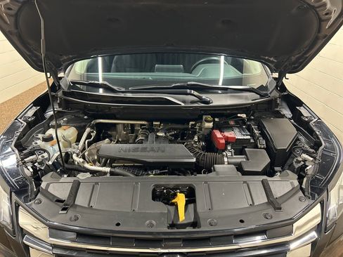 Used 2024 Nissan Rogue S image 12