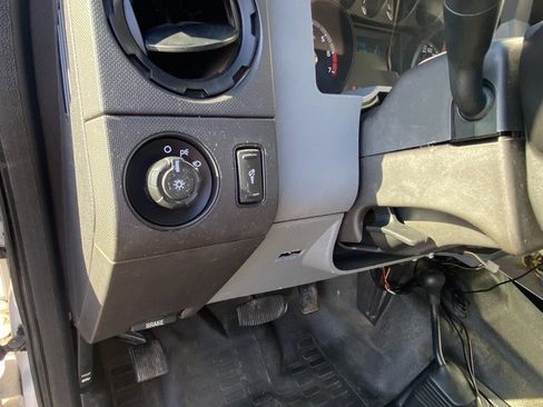 Used 2015 Ford F350 XL w/ Power Equipment Group image 18